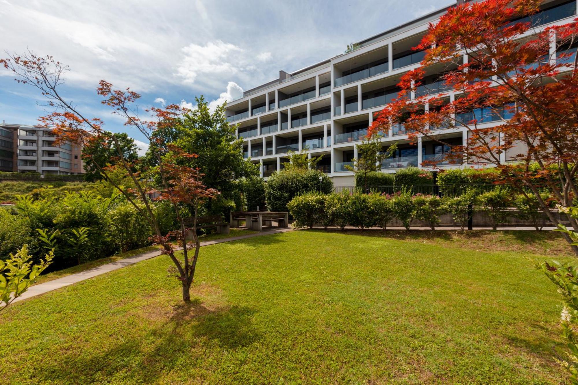 Crystal Palace 1 Massagno Экстерьер фото